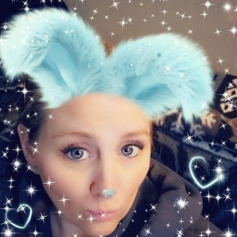 Meet your Posher, Desiree